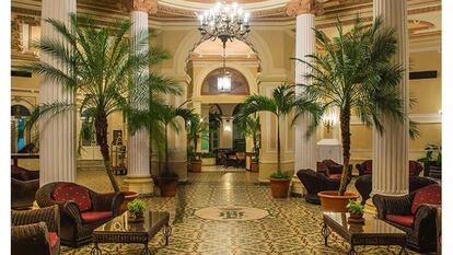 Interior del hotel Plaza de La Habana