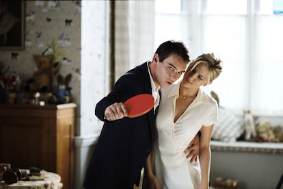 Jonathan Rhys Meyers y Scarlett Johansson en una imagen de 'Match point'.