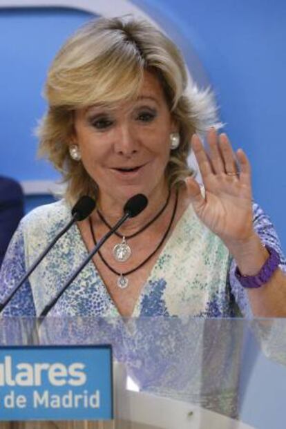 La presidenta de la Comunidad de Madrid, Esperanza Aguirre, durante la rueda de prensa que ofreció hoy tras la reunión del Comité de Dirección del PP de Madrid.