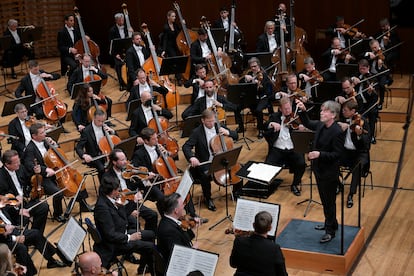 Esa-Pekka Salonen dirige a la Filarmónica de Viena en el KKL de Lucerna.