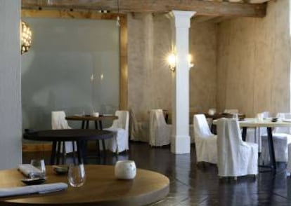 Restaurante Maison Jeunet, del chef Steven Naessens, en Arbois (Francia).