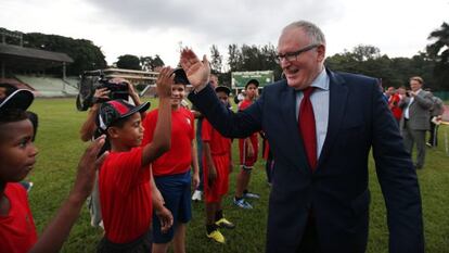 Ex-ministro de Relações Exteriores holandês, Frans Timmermans, em Havana.