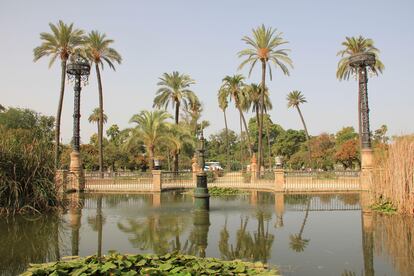 Jardín de la Plaza de América en Sevilla.