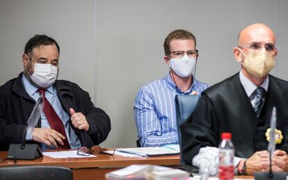 El padre de los niños asesinados, el día que comenzó el juicio en la Audiencia de Valencia.