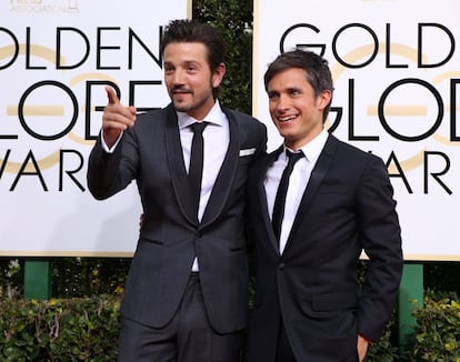 Tras el devastador terremoto que sufrió México, los actores Diego Luna y Gael García Bernal crearon una campaña para recaudar fondos. La campaña contó con vídeos en los que ambos pedían apoyo para poder reconstruir los lugares destruidos por el fuerte seísmo. Las estrellas recaudaron más de 200.000 dólares en un mes (la campaña sigue abierta). "Necesitamos la ayuda que nos pueda dar la gente del exterior. Toda ayuda es bienvenida. La agradeceremos desde lo más profundo de nuestro corazón", aseguró Luna. "Querido mundo, como saben, el pasado 19 de septiembre, un temblor hizo sacudir las entrañas de México", señalaba García Bernal.