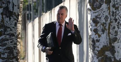 Luis Bárcenas, extesorero del PP, a su llegada a la sede de la Audiencia Nacional en San Fernando de Henares (Madrid)