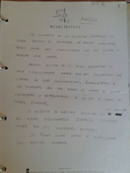 Carta firmada en un hotel de Suecia en 1996 por las futbolistas