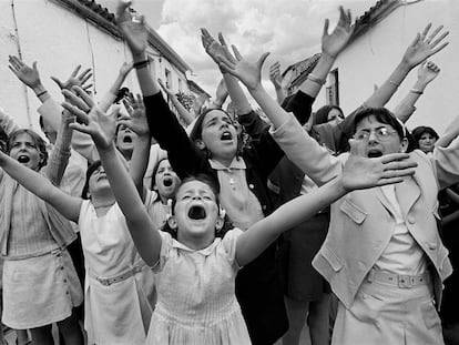 Festividad de la Cruz de mayo. Berrocal, Huelva (1998).