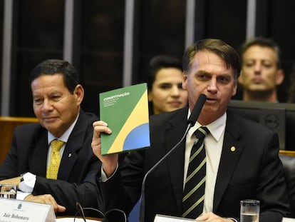 Presidente eleito Jair Bolsonaro e o vice Hamilton Mourão, durante celebração pelos 30 anos da Constituição Federal