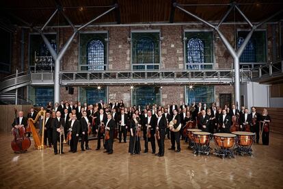 La London Symphony Orchestra en el Palacio de Festivales de Cantabria, bajo la dirección de Simon Rattle.