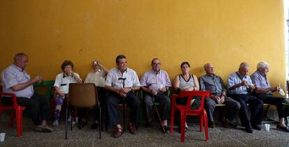 Residents from communities around Yeste who were put up in a student hall of residence during the forest fire.