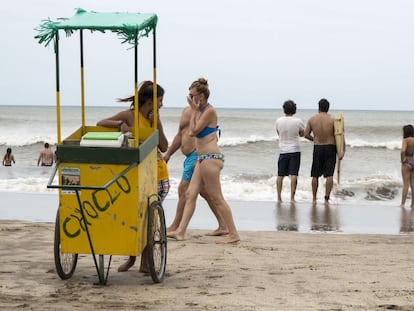 Las playas de Villa Gesell, en Argentina, en este verano austral