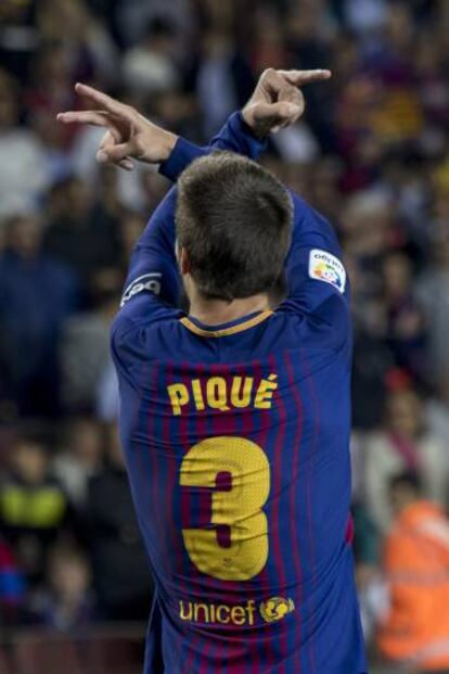 Piqué celebra el gol que marcó al Espaynol.
