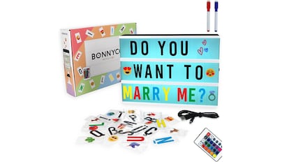 cajas la luz, caja de luz con letras, caja de letras con luz, caja con luz y letras, Caja de luz Amazon, carteles luminosos, Caja de luz letras donde comprar, light box, Lightbox LED, Lightbox Amazon, Cartel luminoso Letras