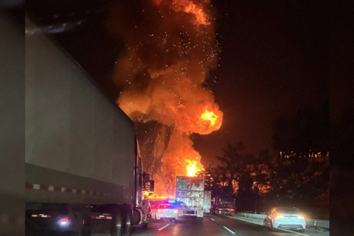 Explota una pipa de gas en el kilómetro 80 de la autopista México-Querétaro
