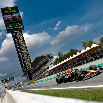 Checo Pérez corre en el Gran Premio de España 2023