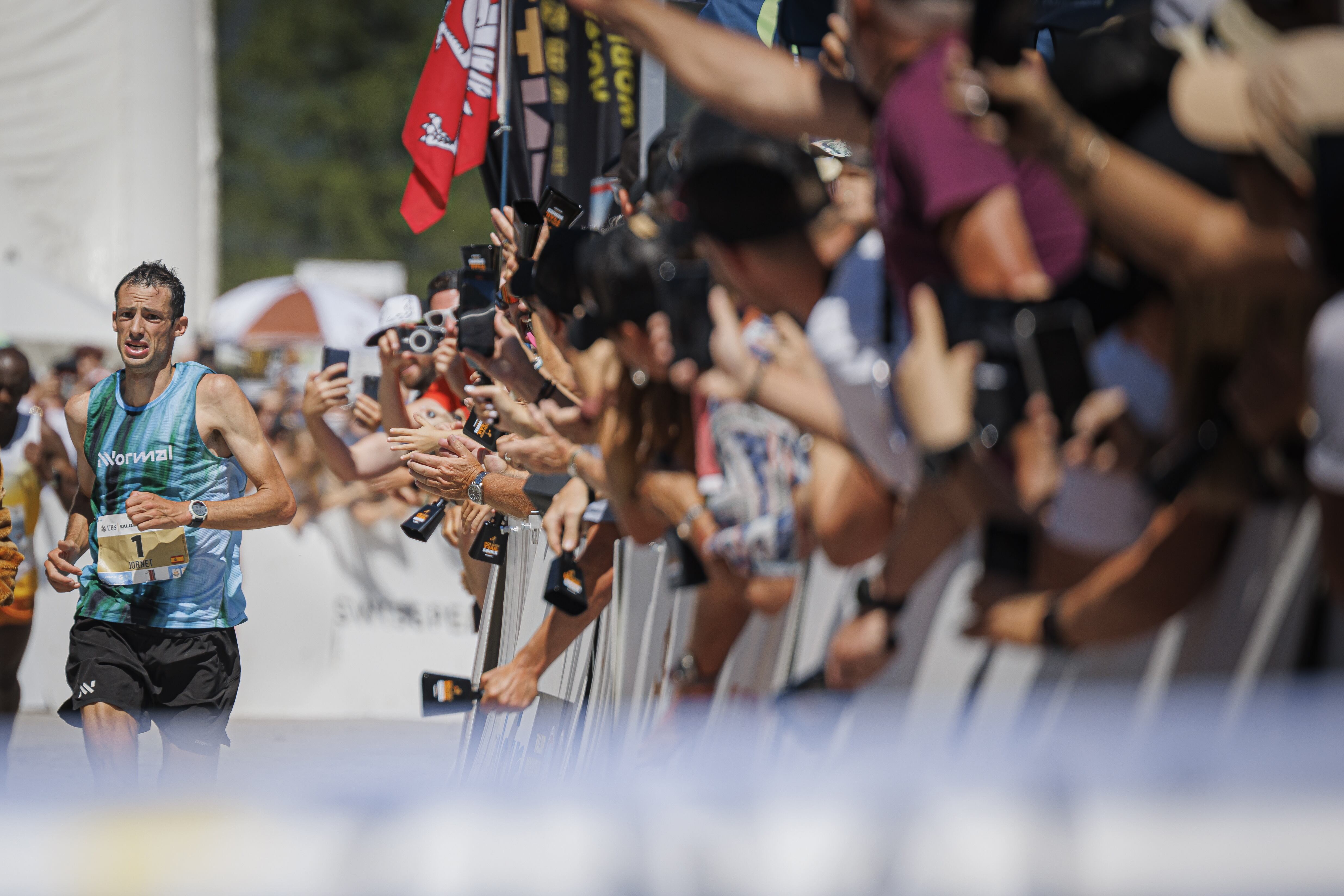 Kilian Jornet exprime su agonía para doblegar a Kenia en la Sierre-Zinal 