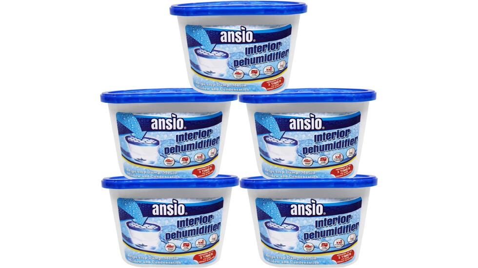 Cada envase contiene sales que absorben la humedad.