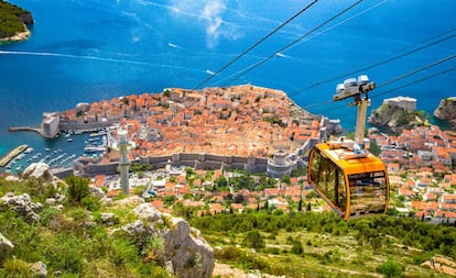 Teleférico a la cima del Srd, en Dubrovnik (Croacia).