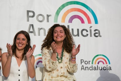 La candidata a la presidencia de la Junta en 2022, Inma Nieto (d), junto a la exministra de Igualdad, Irene Montero.