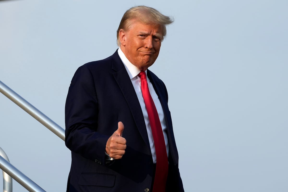 Trump and 18 others charged in the Georgia election case are scheduled ...