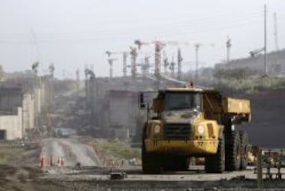 Vista de las obras de la ampliaci&oacute;n del Canal de Panam&aacute;. 