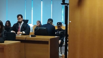El acusado por el asesinato de Isaac en el primer día de la vista oral, en la Audiencia Provincial de Madrid.