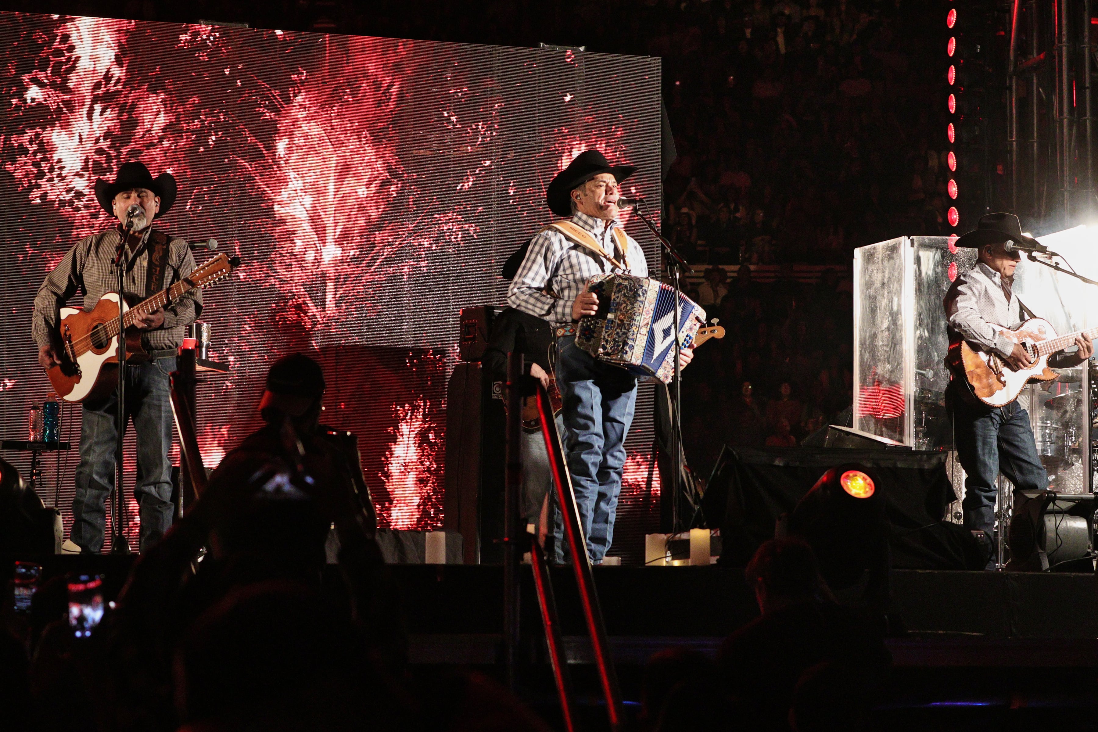 Intocable, la banda sonora de la Independencia de México en un mes místico para la agrupación