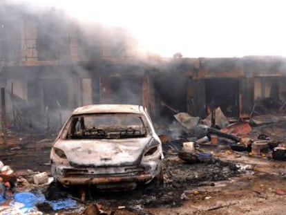 Local onde dois carros-bomba foram detonados na terça-feira.