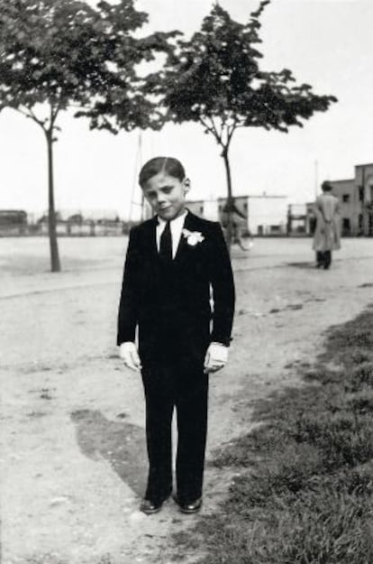 El pequeño Giorgio Armani en 1942.