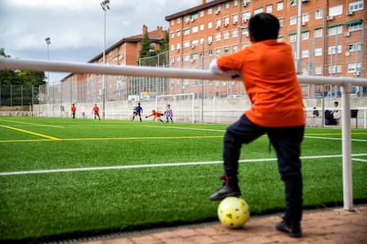 Entrenamiento en la Escuela de fútbol de Usera, el pasado 25 de mayo.