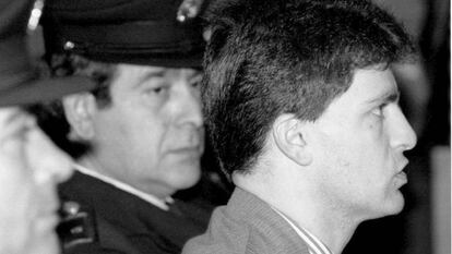 Manuel González, en la primera jornada del juicio que se celebró contra él en los noventa.