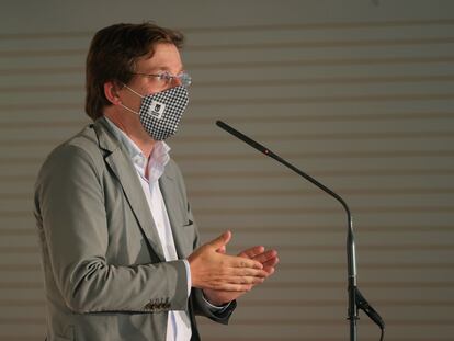 El alcalde de Madrid, José Luis Martínez-Almeida durante la entrega de Premios del Club Internacional de Prensa y de las Asociaciones de Corresponsales Extranjeros.