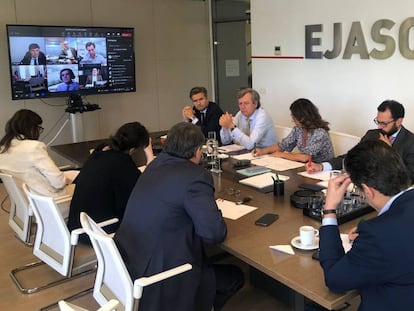 El nuevo equipo de Energía de Ejaso en una reunión.