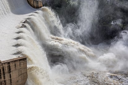 El embalse de El Gergal, en Guillena (Sevilla), el 2 de abril.