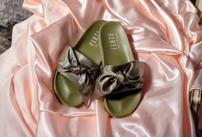 Sandalias de puma, creadas por Rihanna.