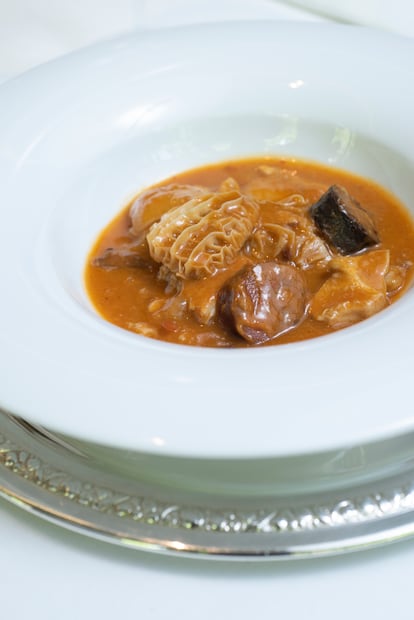 Los callos de Jorge Losa, jefe de cocina actual de Zalacaín, premiados como los mejores del mundo en 2021, estarán en la nueva carta del restaurante.  