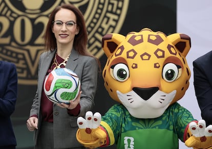 Gabriela Cuevas Barrón en el Complejo Cultural Los Pinos de la Ciudad de México, 10 de noviembre.