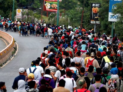 Caravana de migrantes hondureños a su paso por Chiquimula (Guatemala) 