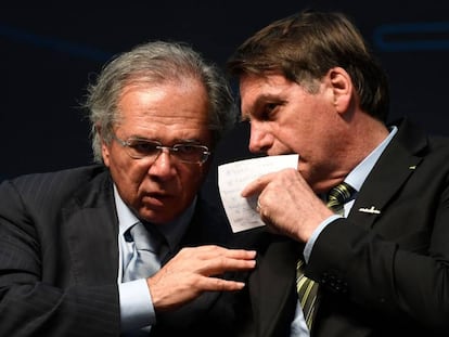 O ministro Paulo Guedes e o presidente Jair Bolsonaro, no dia 11, no Rio.