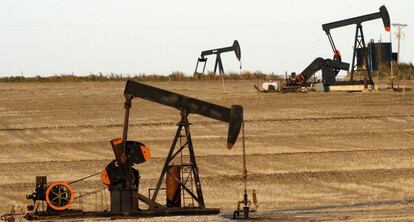 El petr&oacute;leo de Texas abi&oacute; este jueves a la baja. EFE/Archivo