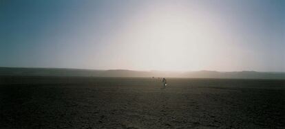 El lago Aral en Mo‘ynoq, Uzbekistan, 2001.