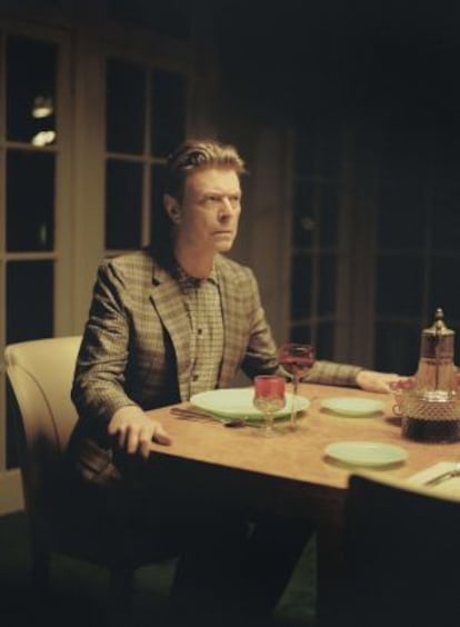 El cantante David Bowie en una imagen promocional del videoclip 'The stars'.