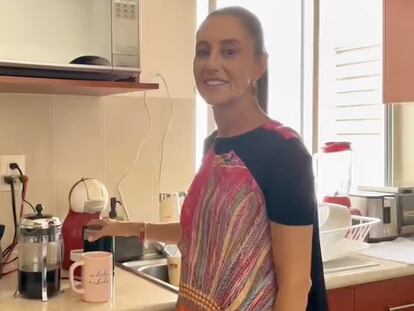 Claudia Sheinbaum muestra su cocina en un video publicado en sus redes sociales.