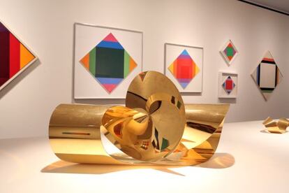 La obra ‘El límite pasa por el centro’, de Max Bill de 1972, expuesta en la Fundación Juan March.
