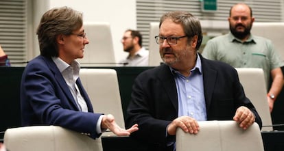 El concejal Javier Barbero con la edil Marta Higueras. 