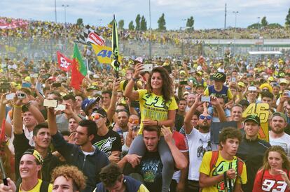 Aficionados de Valentino Rossi en San Marino 