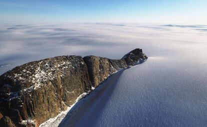La NASA ha determinado que la capa de hielo de Groenlandia está retrocediendo debido al calentamiento global.