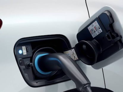 BBVA y Faconauto trabajan en financiación para coches eléctricos y puntos de recarga