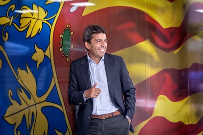 El presidente del PP valenciano, Carlos Mazón en la sede del partido en el centro de Valencia.